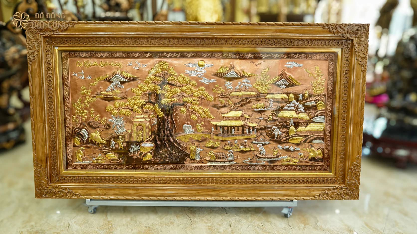 Tranh Đồng Cội Nguồn Quê Hương Khung Gỗ Lim Màu Sáng